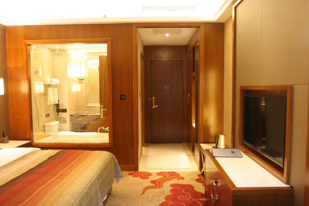 Sheenava Hotel Shangri-La Room photo